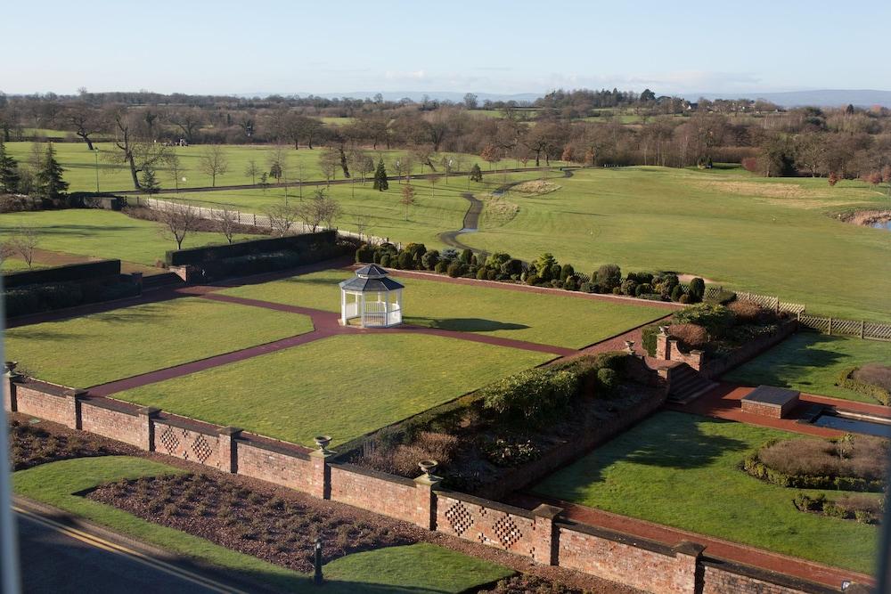 Hotel Carden Park Hotel, Golf And Tilston