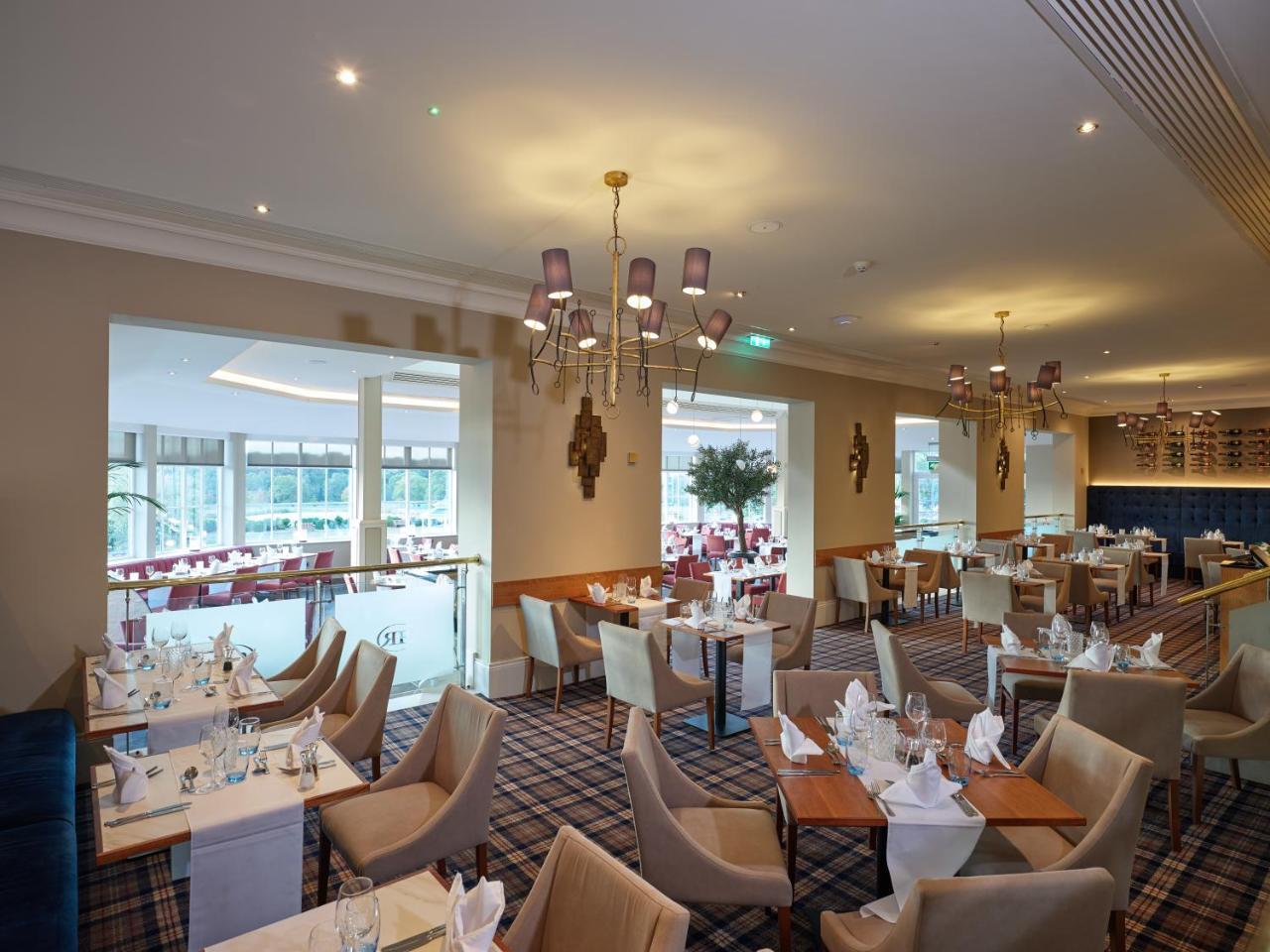 Carden Park Hotel, Golf And Hotel